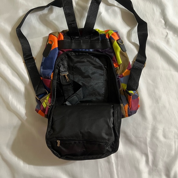 Poaba Backpack - Picture 7 of 9